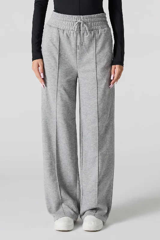 Exposed Seam Wide Leg Fleece Sweatpant